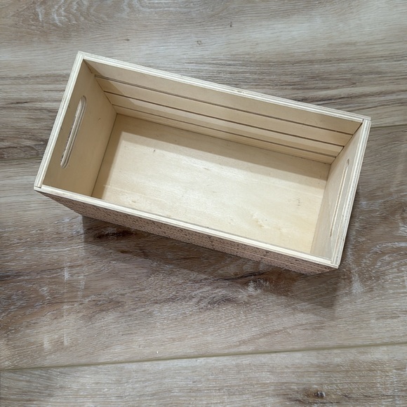 Wooden Ruler Design Storage Box - Picture 2 of 4